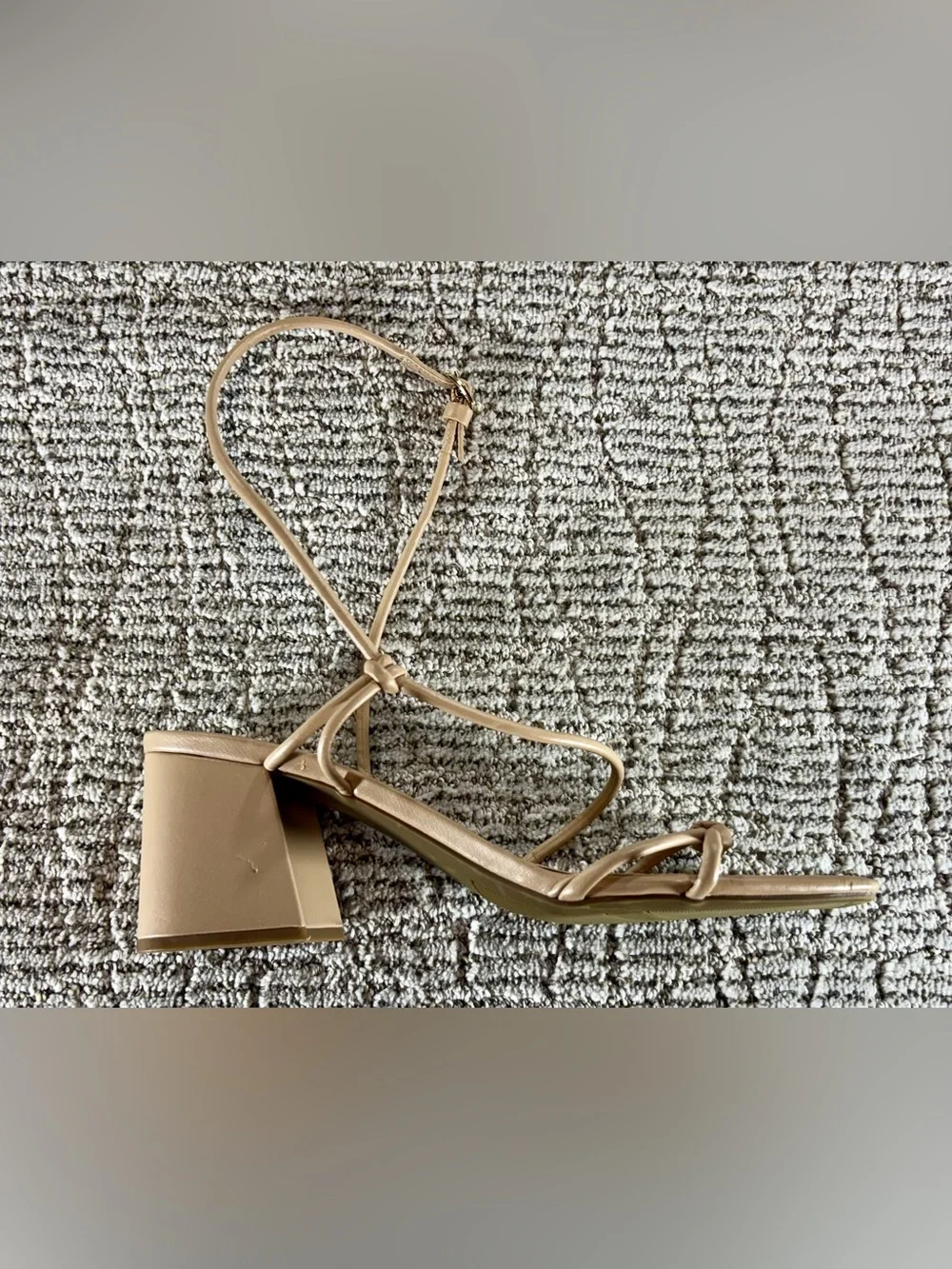 NEW Marc Fisher Women’s Size 10M Light Natural Tone Gurion Block Heel Sandal